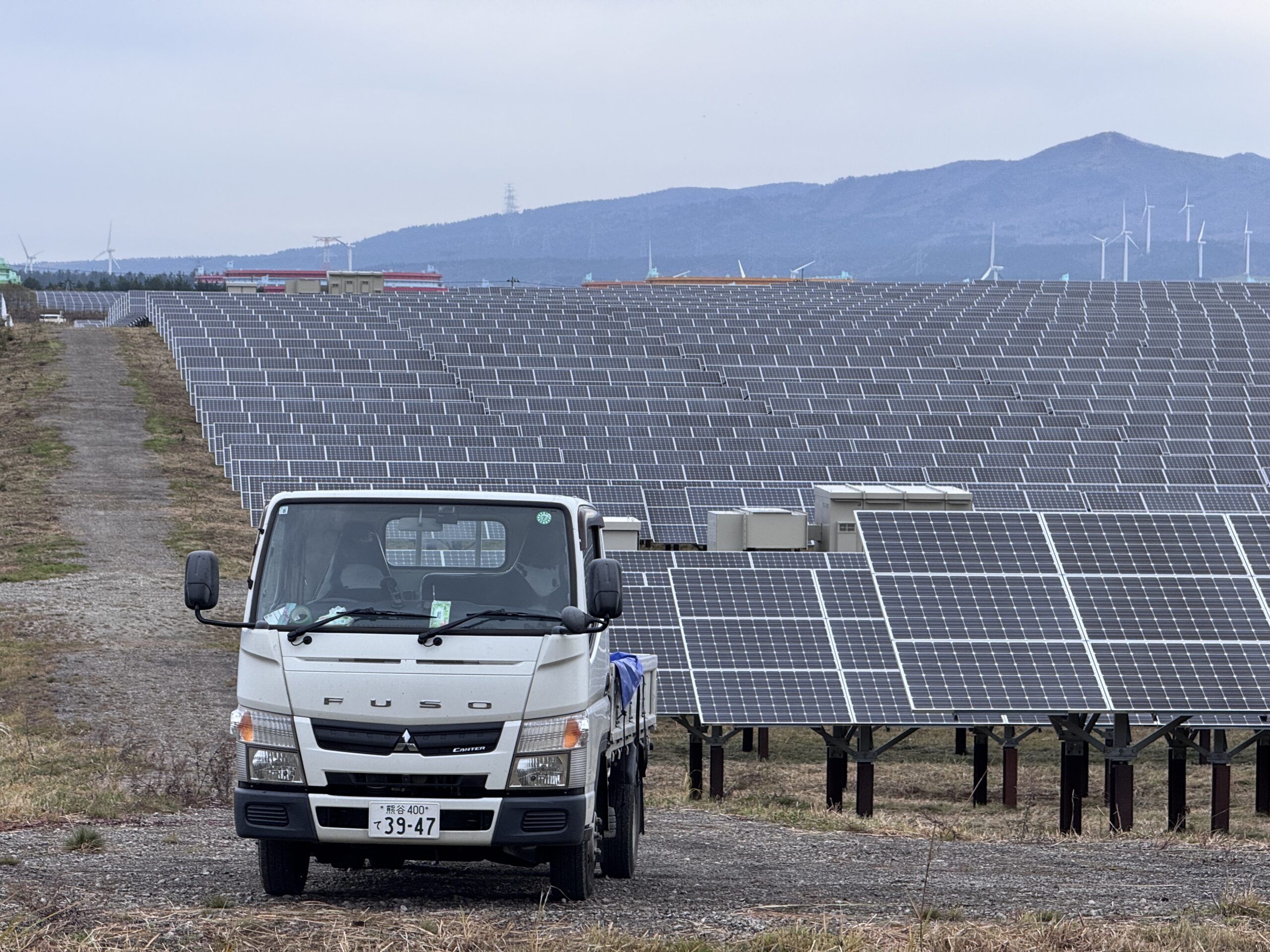 納車されたキャンター
